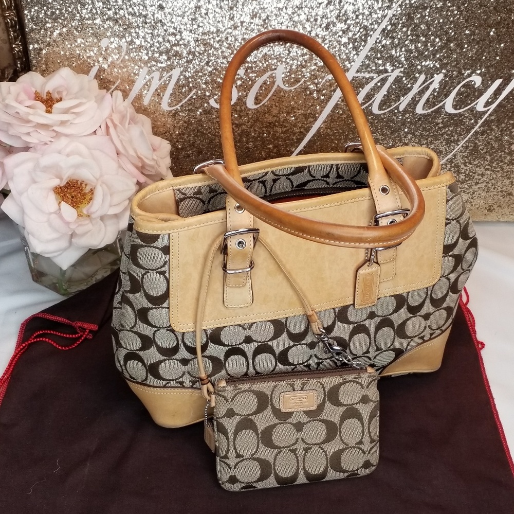 Coach Tan colored signature Handbag w/zipper pouch